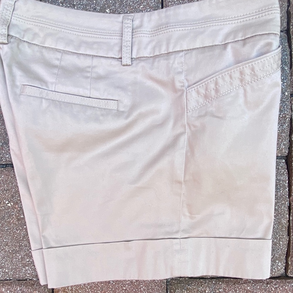 White House Black Market shorts - Picture 15 of 15